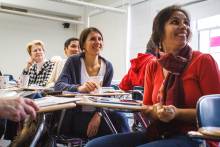 Notre zone d'activité pour ce service Quelle formation accélérée assistante de vie aux familles pour reconversion professionnelle inclut un stage pratique et une certification reconnue vers Marignane 13700 ?